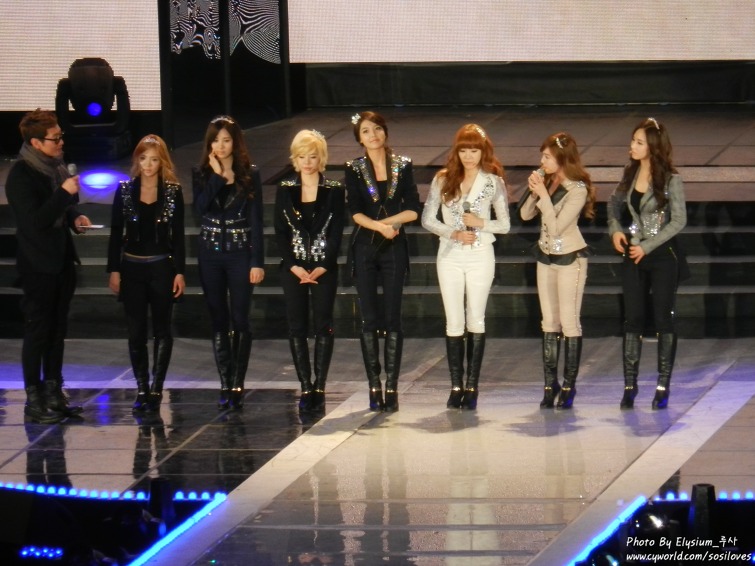 [FANTAKEN/PRESS PIC][11-03-2012] Girls' Generation || K-Collection Event 134BEA424F5CC03330722B