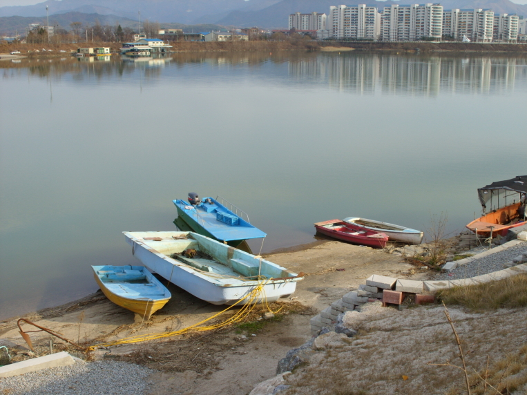춘천 의암호의 상중도[上中島] 한바퀴 돌기