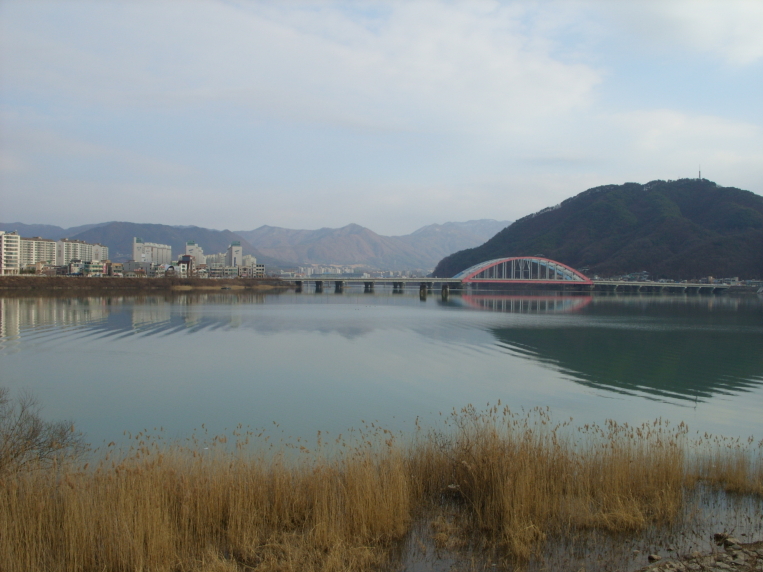 춘천 의암호의 상중도[上中島] 한바퀴 돌기