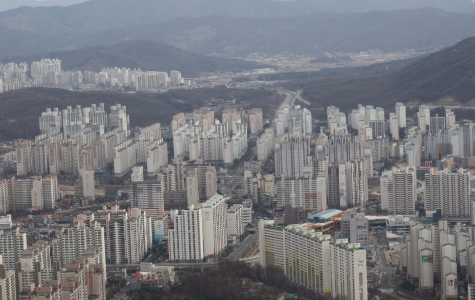 백년전쟁. 부동산