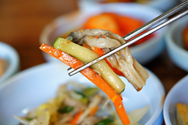 푸짐한김치찌개 이미지