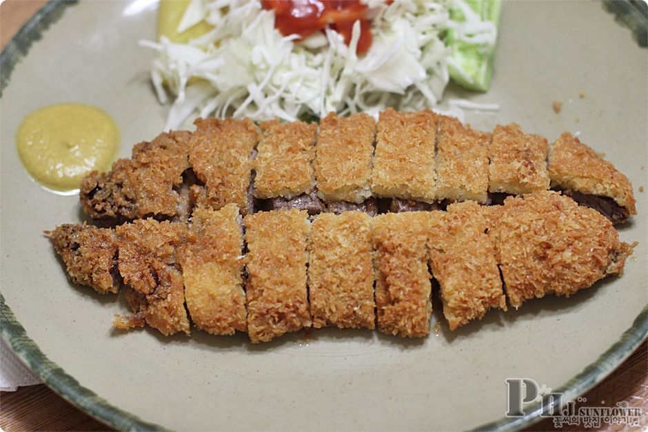 강남맛집-이렇게 두꺼운 돈가스는 처음이야.맛까지 좋은-한성돈가스