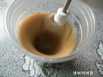 상큼한 귤 머핀과 달콤한 커피