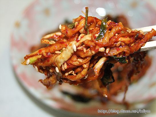 가을햇살에 말린 무말랭이! 꼬들꼬들 맛있게 무치는 방법!