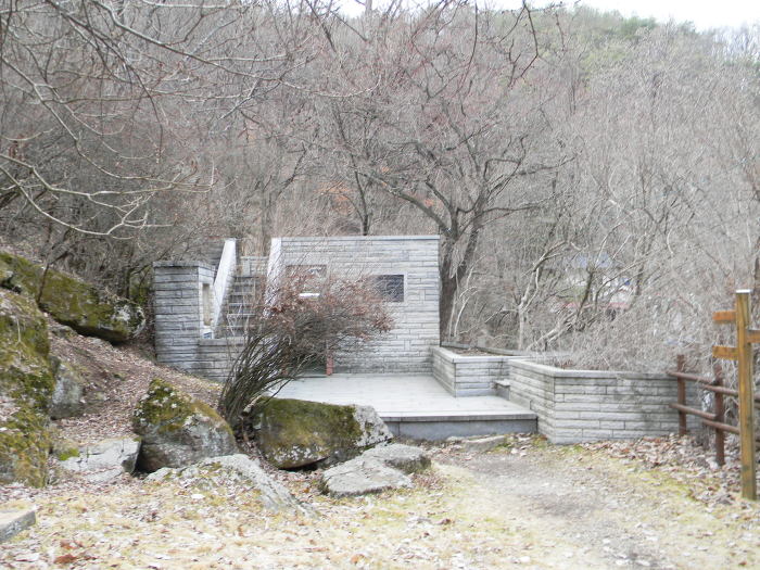 시원한 바람과 얼음이 나오는 의성 풍혈, 빙혈 (빙계군립공원)