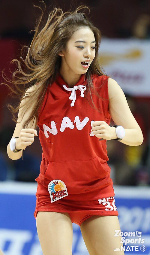 'KGC 치어리더 이엄지'