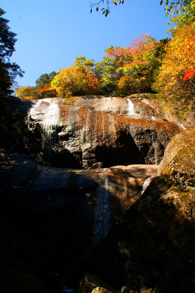 지리산 종주 세째날(장터목산장~천왕봉~유평리) : 지리산의 품에 빠져 무한행복을 느끼다(14.10. 3).
