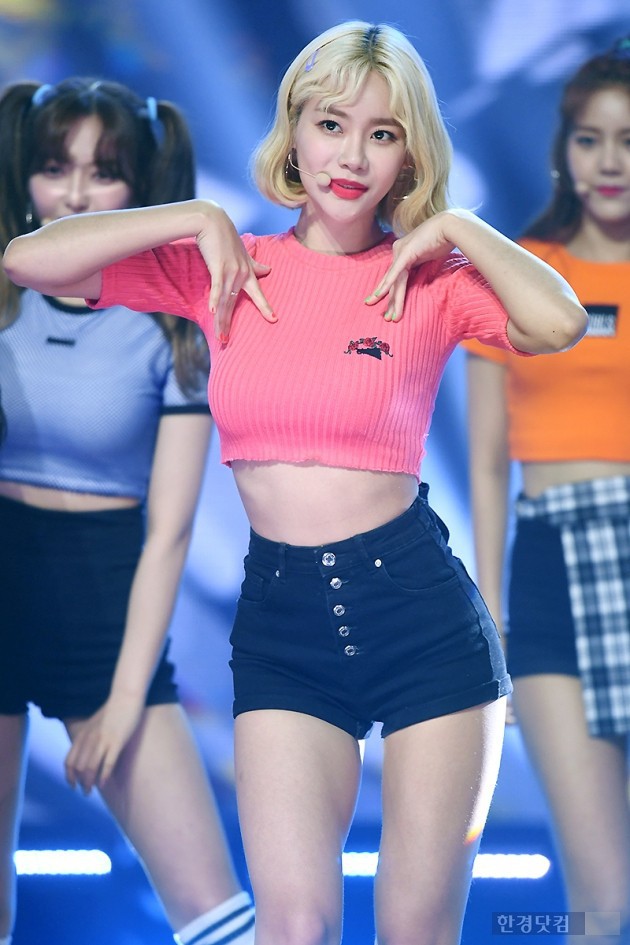 AOA 유나
