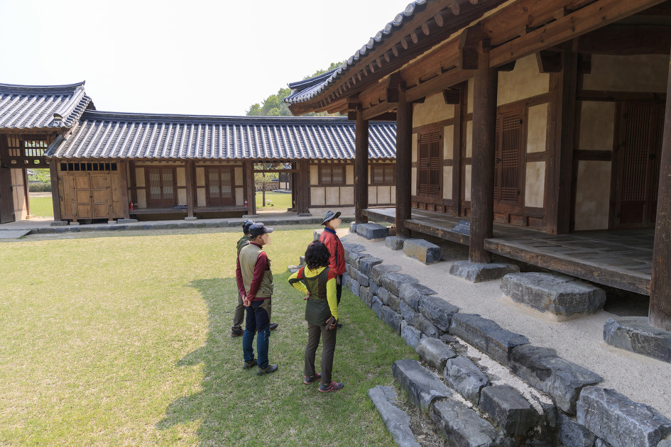 붉은 옷을 입은 홍의장군만 나타나면 왜군들이 혼비백산 / 의령 곽재우 생가