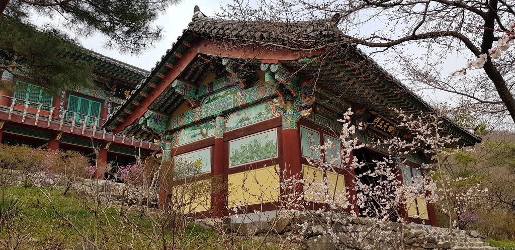 추줄산 위봉사