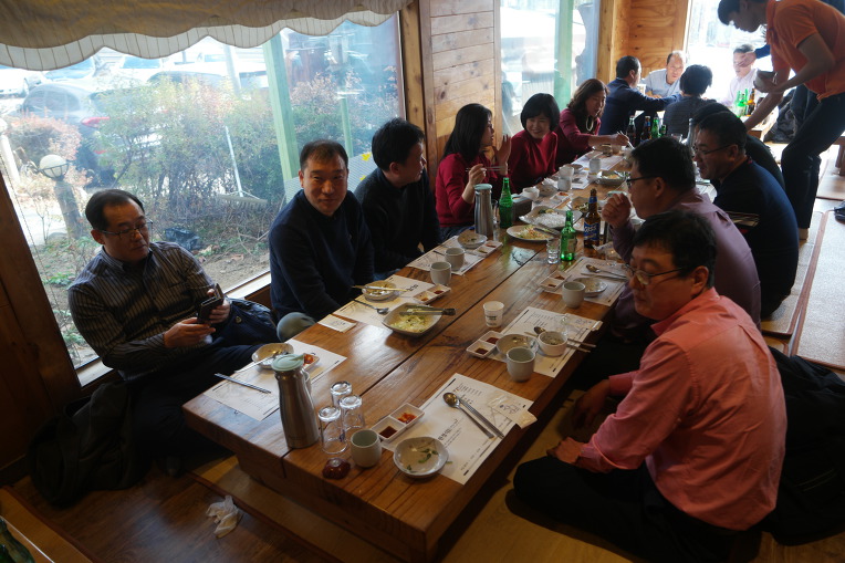국민학교 동창생들과 동창회 모임을 다녀오며