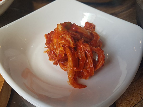 맛있는 점심식사로 기분 좋은 시간